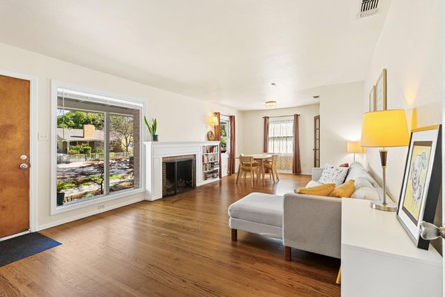 1126 Sherburn Ave, Sacramento, CA 95822