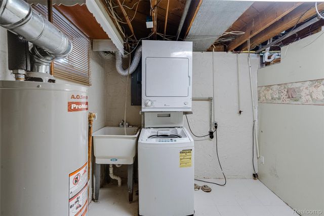 1459 22nd Street, Wyandotte, MI 48192