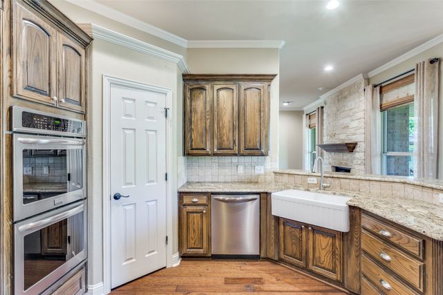 2113 Woodland Hills Lane, Weatherford, TX 76087