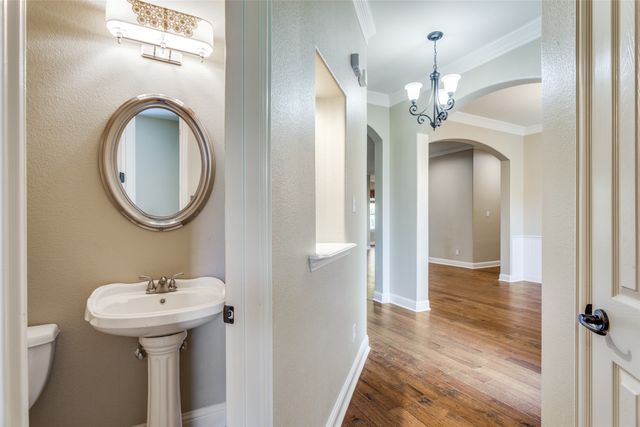 2113 Woodland Hills Lane, Weatherford, TX 76087