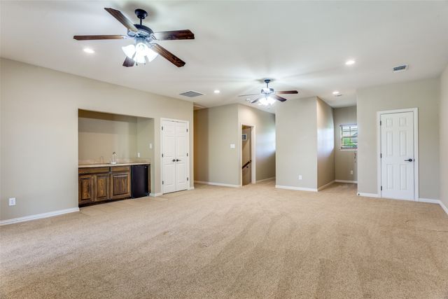 2113 Woodland Hills Lane, Weatherford, TX 76087