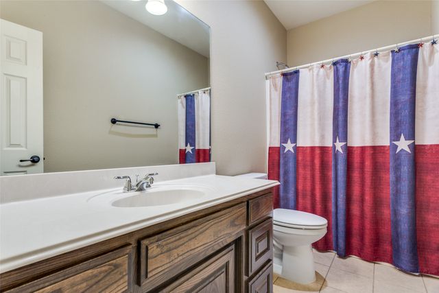 2113 Woodland Hills Lane, Weatherford, TX 76087
