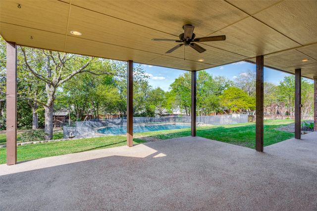 2113 Woodland Hills Lane, Weatherford, TX 76087