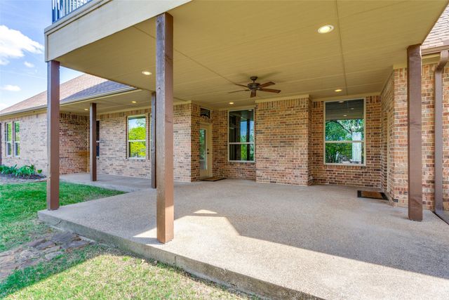 2113 Woodland Hills Lane, Weatherford, TX 76087