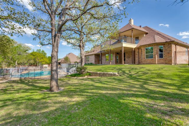 2113 Woodland Hills Lane, Weatherford, TX 76087