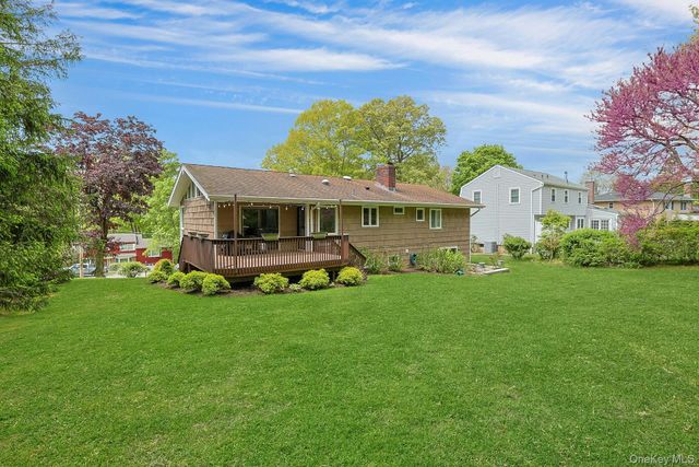 7 Lorenz Drive, Valhalla, NY 10595