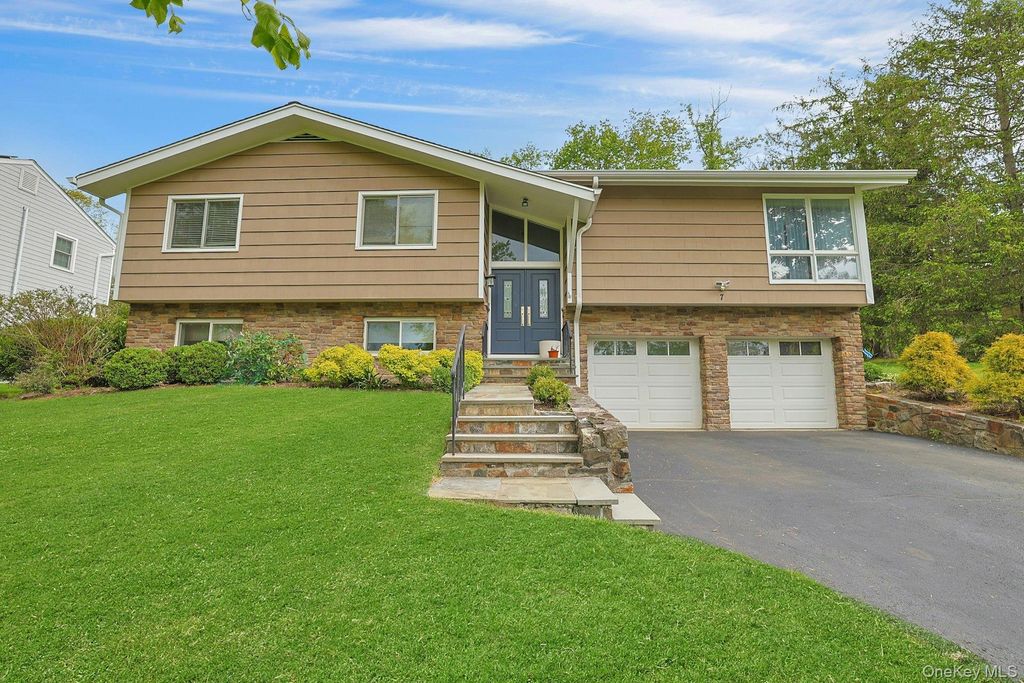 7 Lorenz Drive, Valhalla, NY 10595