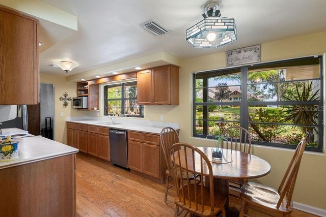 2 OAKDALE STREET, Windermere, FL 34786