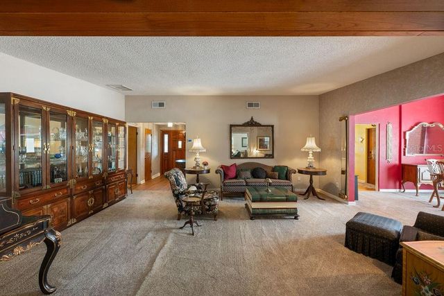 2 OAKDALE STREET, Windermere, FL 34786