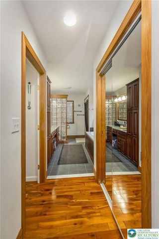 52 Chippawa Circle, Upper Mt Bethel Twp, PA 18343