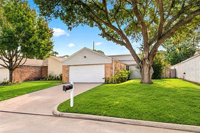 4402 Hickory Grove Drive, Houston, TX 77084