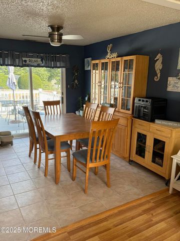 913 Revere Court, Toms River, NJ 08753