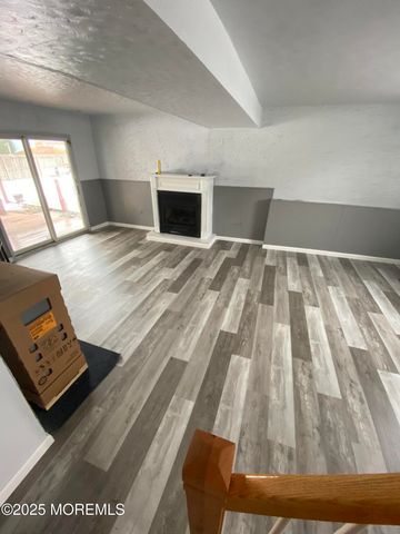913 Revere Court, Toms River, NJ 08753