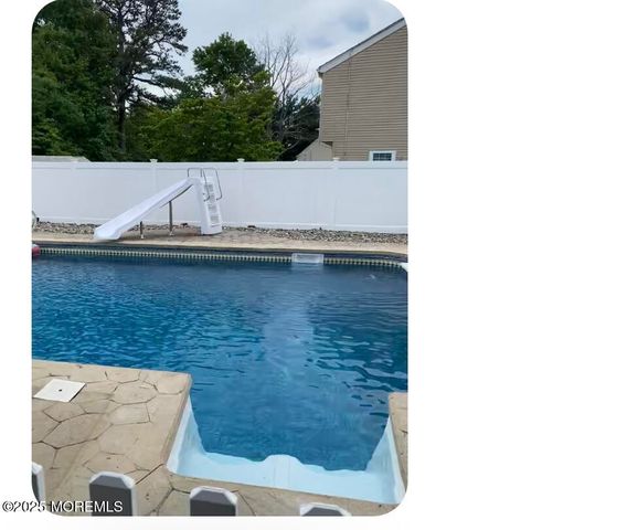 913 Revere Court, Toms River, NJ 08753