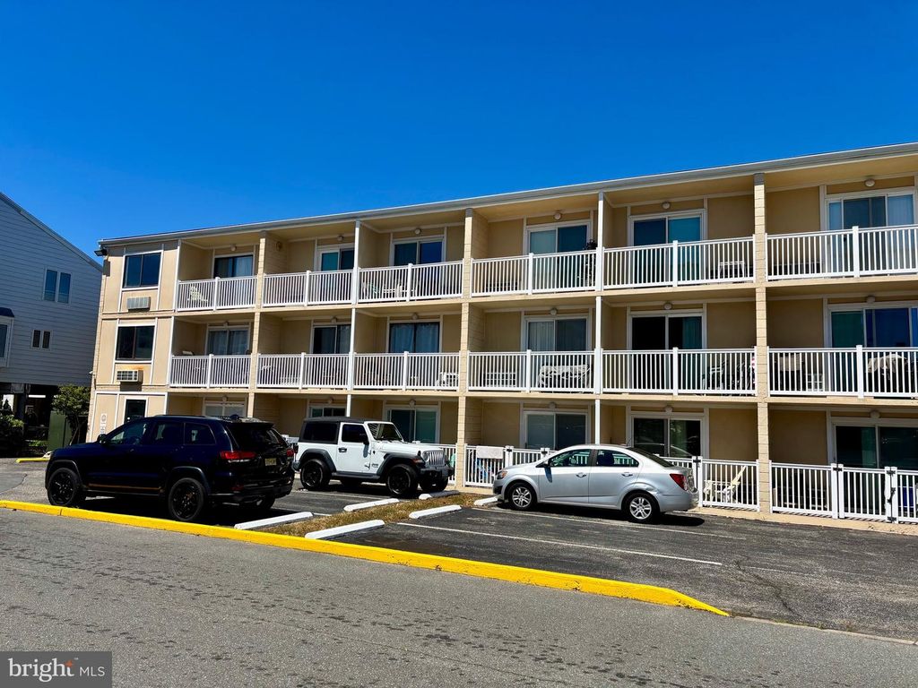 Image 1 of property listing at 11 62ND ST #316, Ocean City, MD 21842