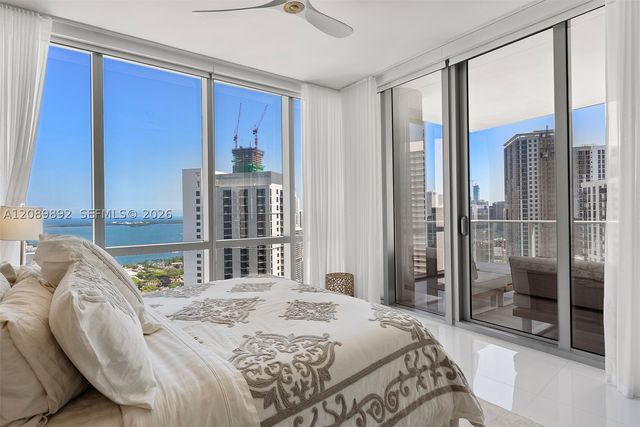 851 NE 1st Ave 3711, Miami, FL 33132