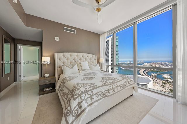 851 NE 1st Ave 3711, Miami, FL 33132