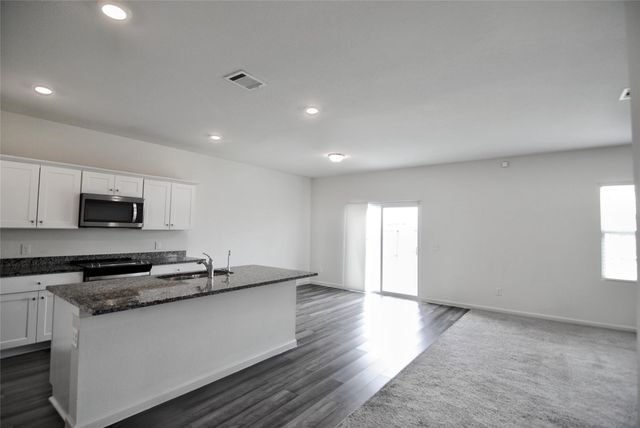 1053 Water Oak Lane, Brookshire, TX 77423