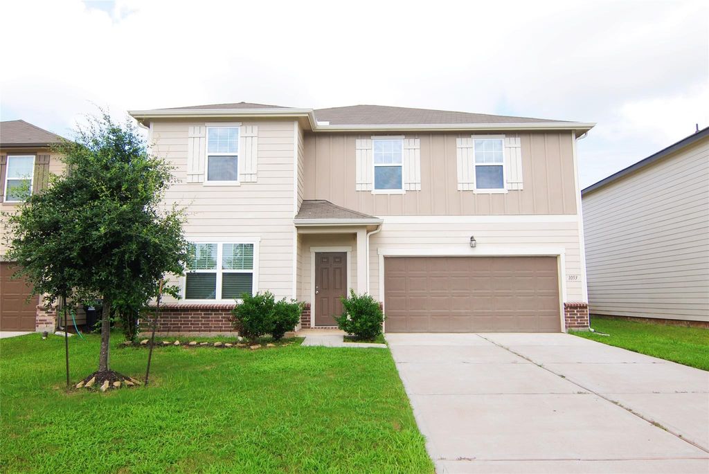 1053 Water Oak Lane, Brookshire, TX 77423