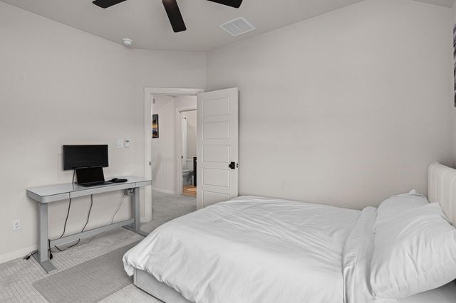 402 Sitlington LN, Austin, TX 78738