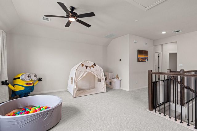 402 Sitlington LN, Austin, TX 78738