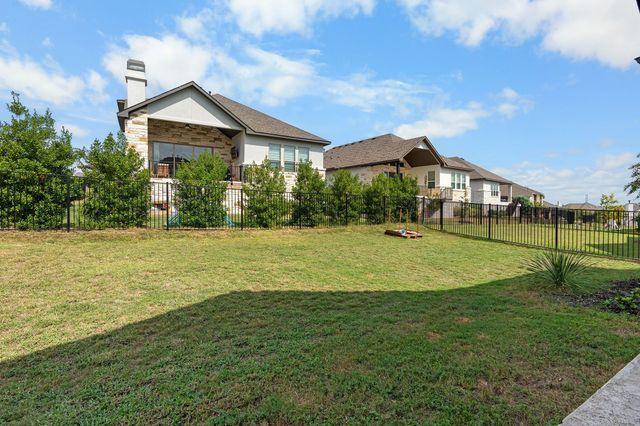 402 Sitlington LN, Austin, TX 78738