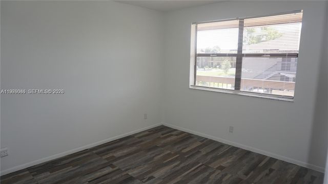 10057 Winding Lake Rd. 204, Sunrise, FL 33351