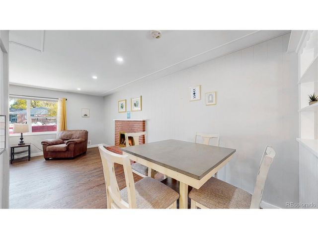 3067 S Holly Pl, Denver, CO 80222