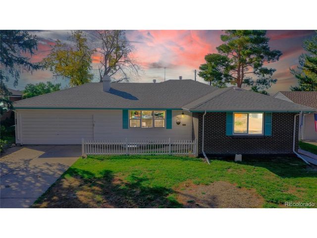 3067 S Holly Pl, Denver, CO 80222