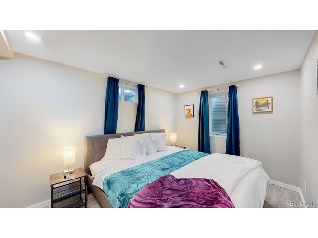 3067 S Holly Pl, Denver, CO 80222