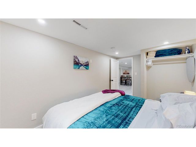 3067 S Holly Pl, Denver, CO 80222