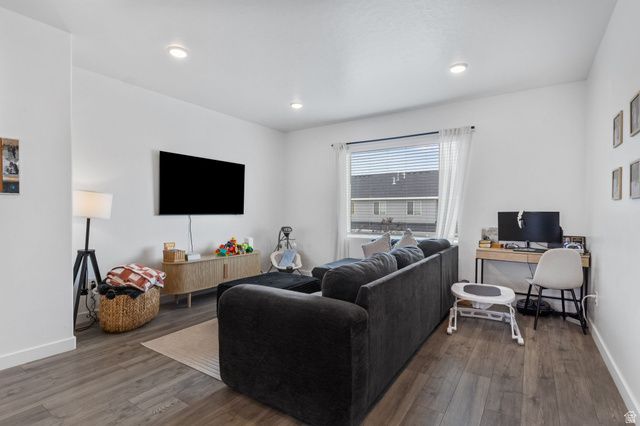 1087 E WATERWAY LN, Saratoga Springs, UT 84045