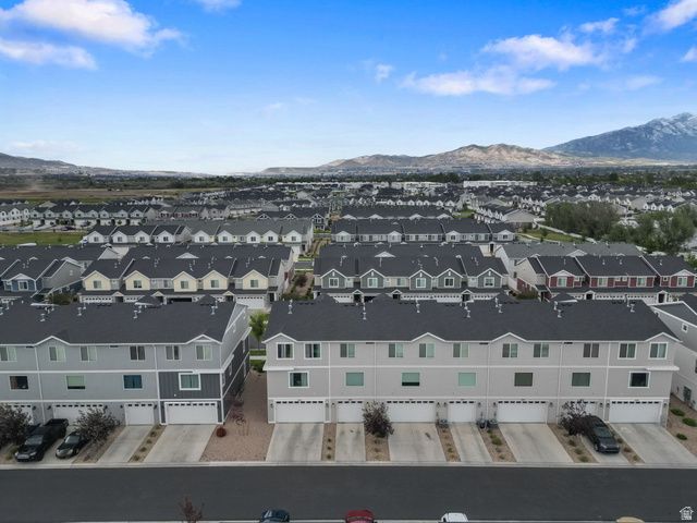 1087 E WATERWAY LN, Saratoga Springs, UT 84045