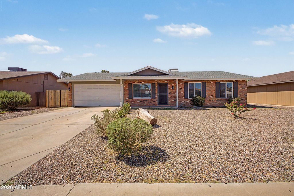 1112 W HACKAMORE Street, Mesa, AZ 85201