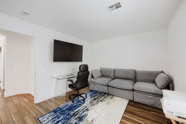 283 Grand Olympia Drive, Henderson, NV 89012
