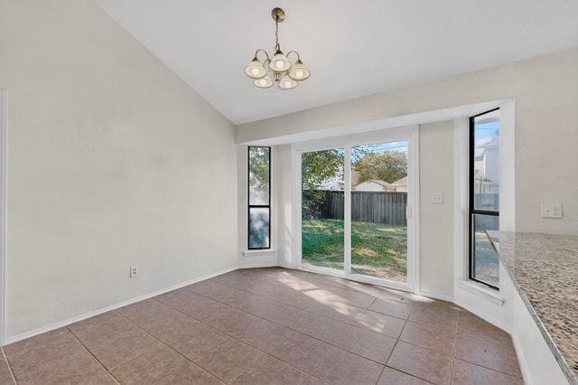 6328 Meadow Glen Drive, Arlington, TX 76018