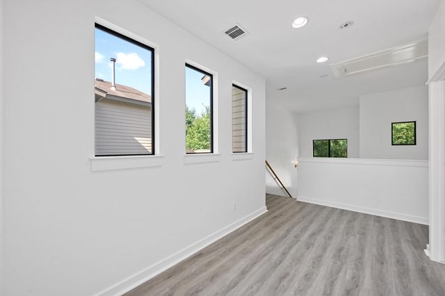 2815 Corbin LN, Austin, TX 78704