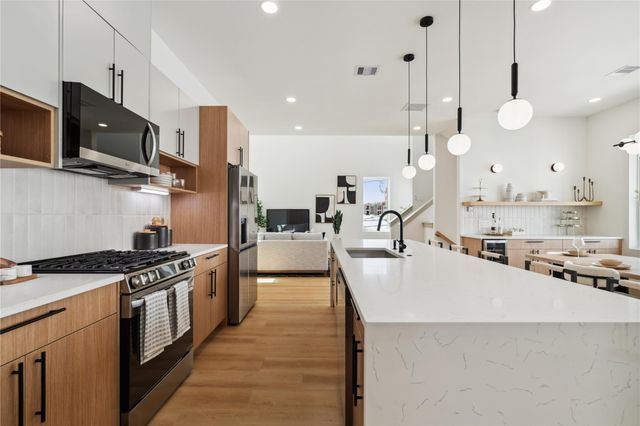 2943 Delafield Street, Houston, TX 77023