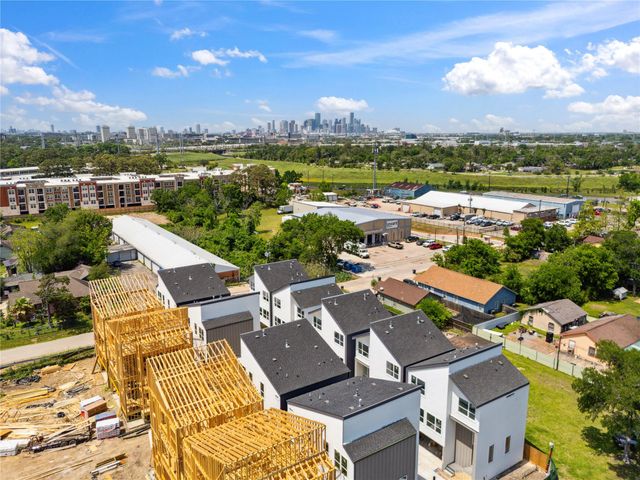 2943 Delafield Street, Houston, TX 77023