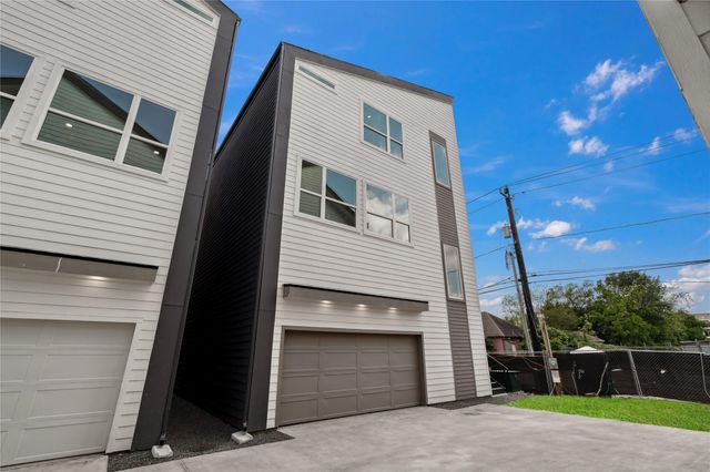 2943 Delafield Street, Houston, TX 77023