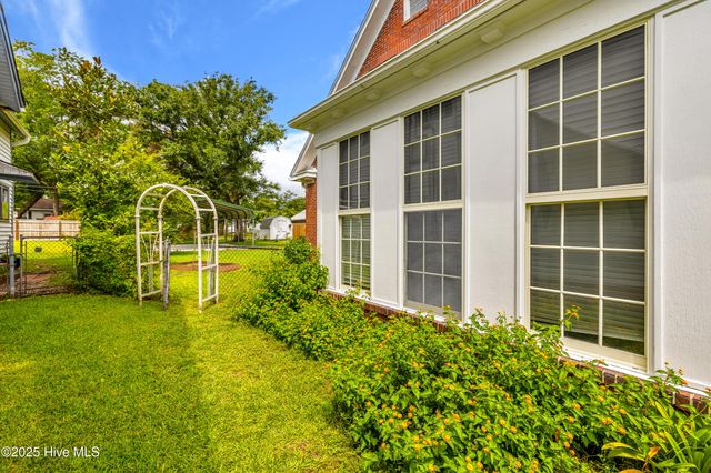 207 N 13th Street, Wilmington, NC 28401