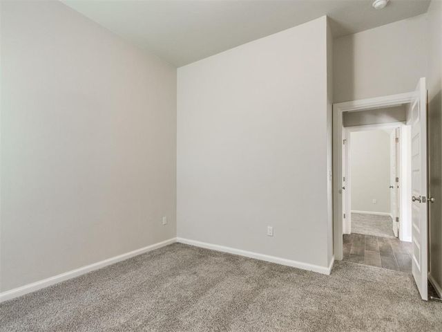 2125 Valley Hollow, Norman, OK 73071