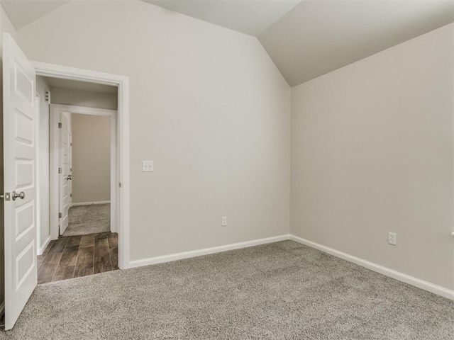 2125 Valley Hollow, Norman, OK 73071