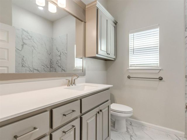 2125 Valley Hollow, Norman, OK 73071