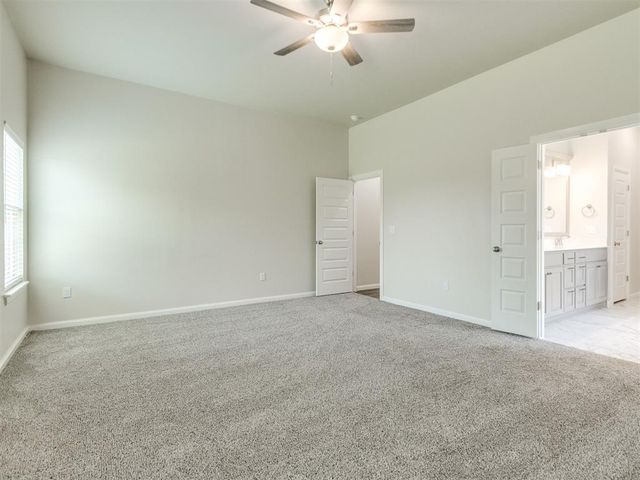 2125 Valley Hollow, Norman, OK 73071