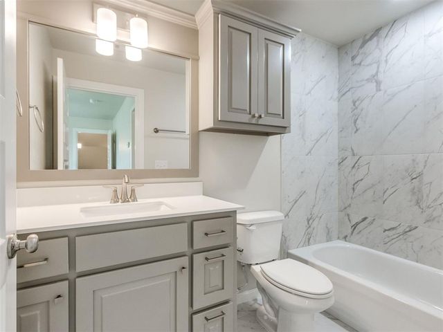 2125 Valley Hollow, Norman, OK 73071