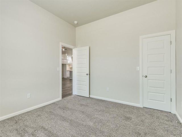 2125 Valley Hollow, Norman, OK 73071