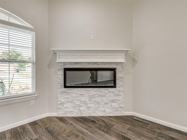 2125 Valley Hollow, Norman, OK 73071