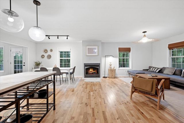 323 PALMER RD, Basye, VA 22810