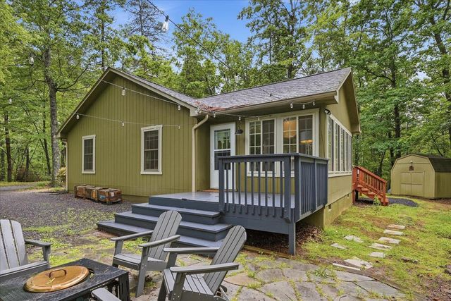 323 PALMER RD, Basye, VA 22810